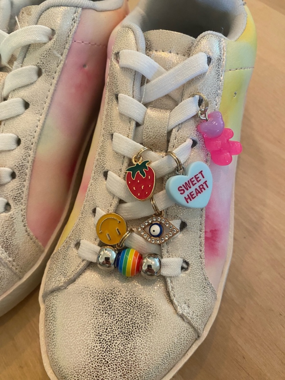 NWOT Steve Madden Toddler Girls' Poet Pastel Rainbow Charm Sneakers Size 11 - Picture 7 of 10